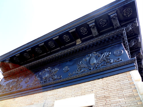 yummy cornice
