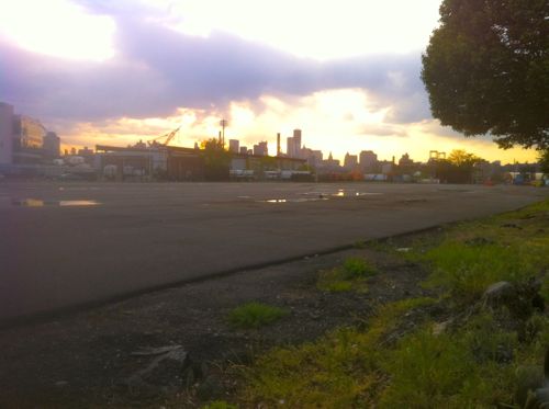 city-auction-kent-avenue-042612