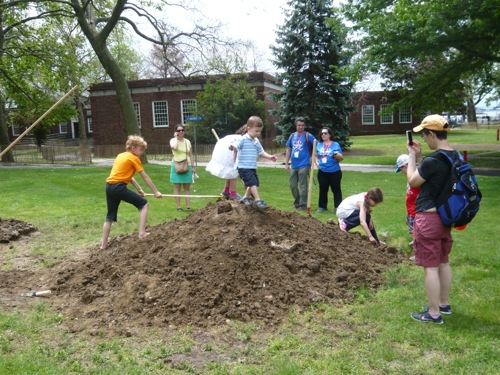 gov-is-dirt-061013