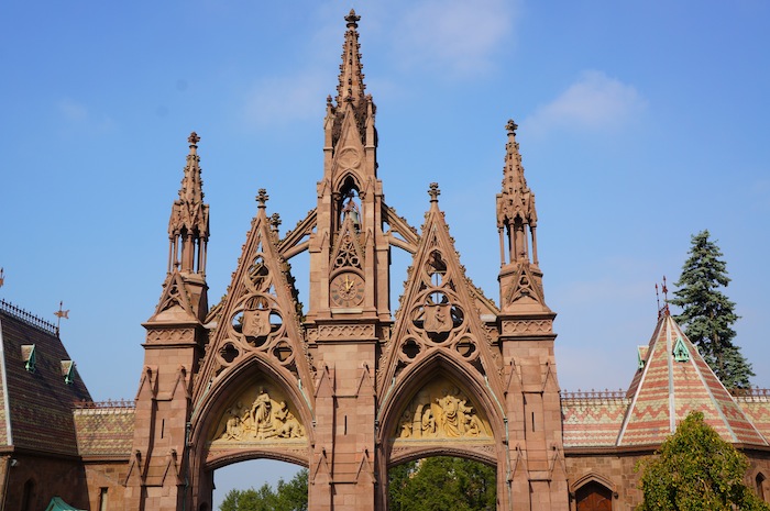 green-wood cemetery front gates