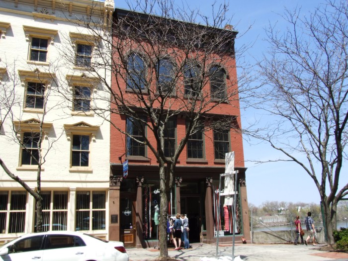 Troy Sentinel Building, on right. RIver Street, Troy.