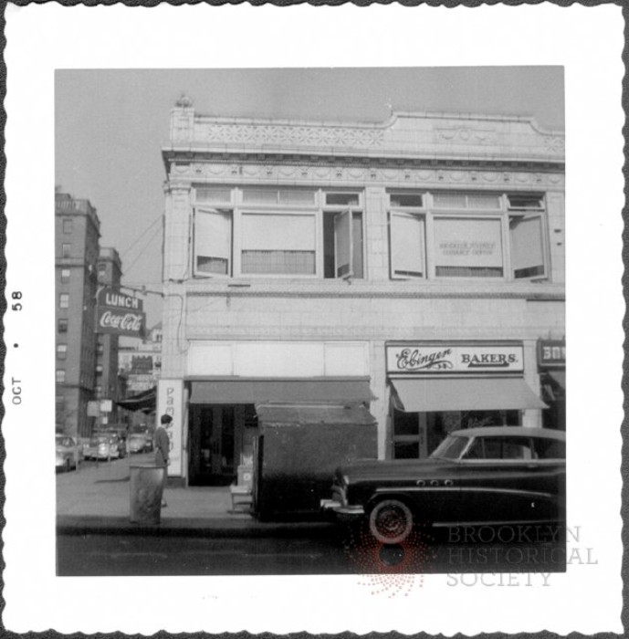 Pam Pam Restaurant, 1958. Photo: Brooklyn Historical Society