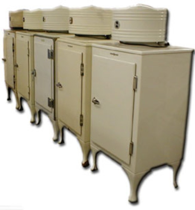 General Electric Monitor Top Refrigerator. Photo: antiqueappliances.com