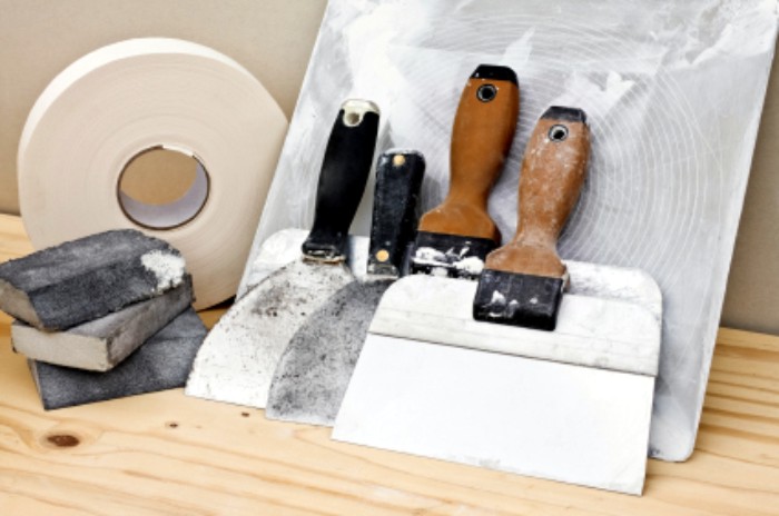 Tools of the trade. Photo: drywall- maintain.com