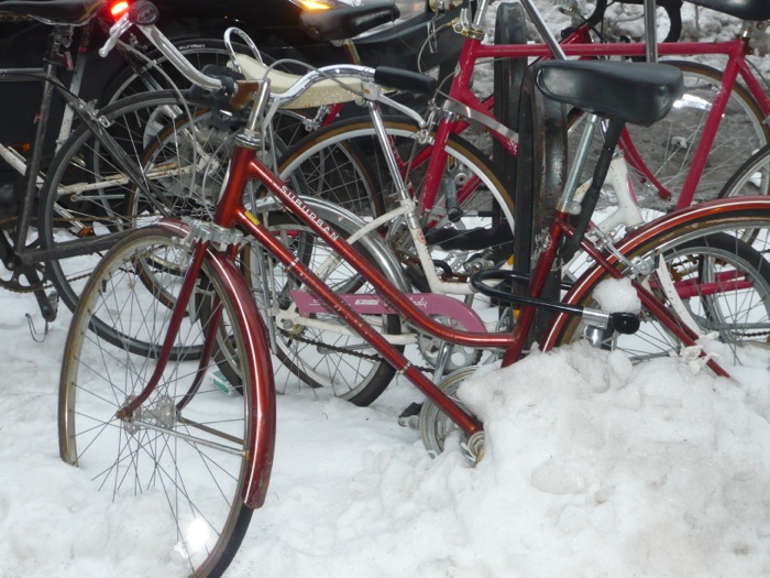 bicycles-snow-021014