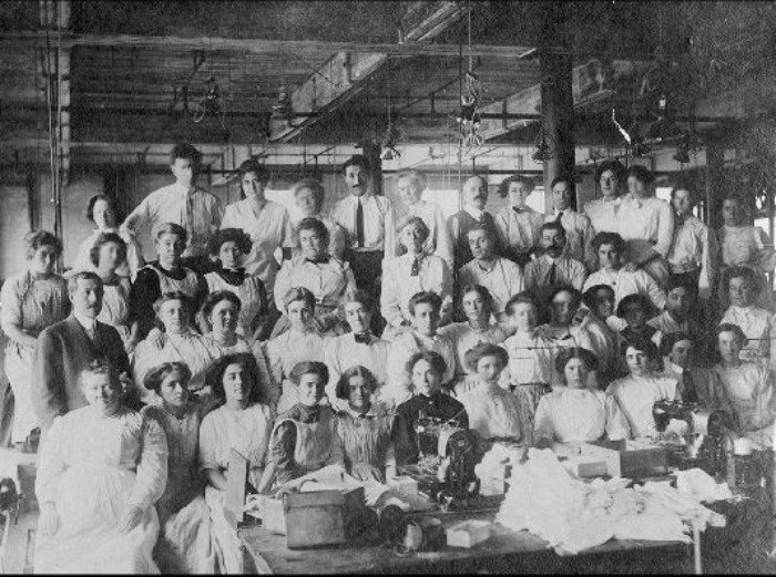 Harmony Mills workers, 1906. Photo: tombissette.com