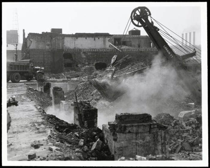 Destruction of the market, 1941. Photo: Museum of the City of New York