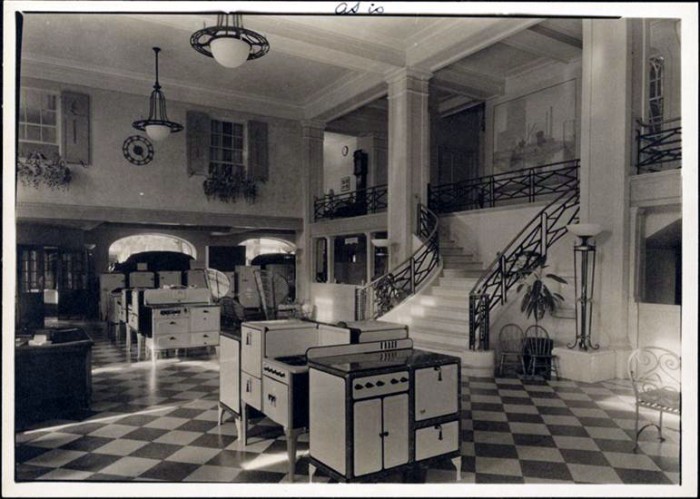 Showroom. 1933. Photo: Museum of the City of New York