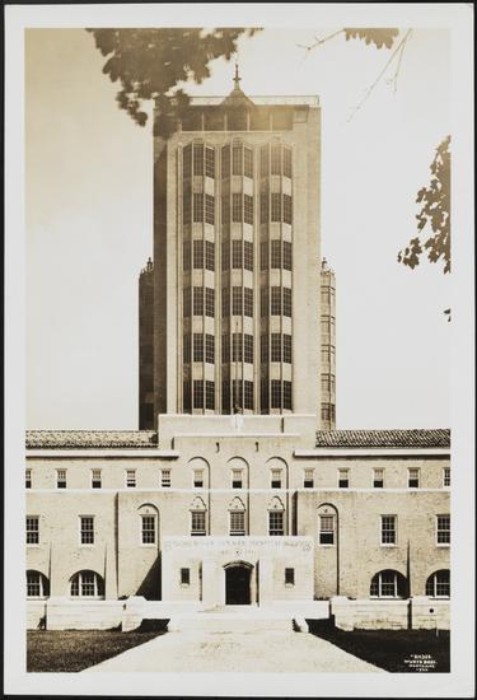 1932 photograph: Museum of the City of New York