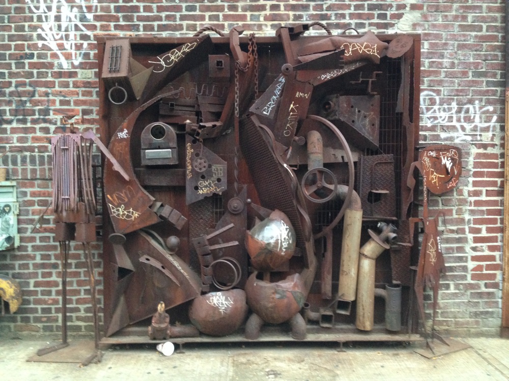 metal-sculpture-berry-street-112114