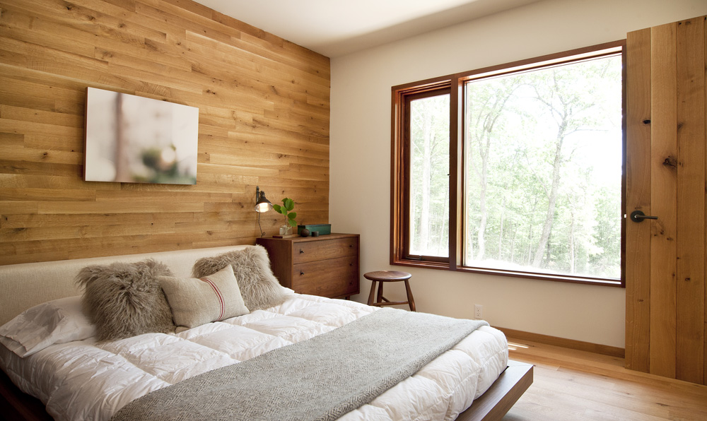 hudson-woods-architect-homes-bedroom-large-window