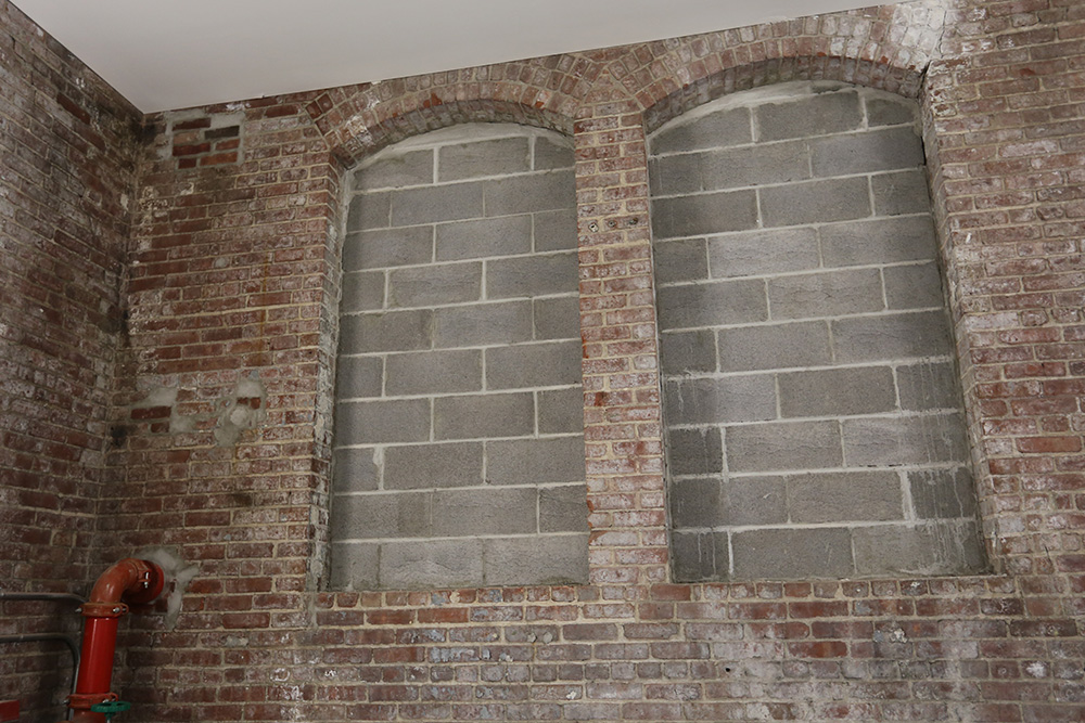 Brooklyn-Roasting-Company-072315_0008_bricked-windows