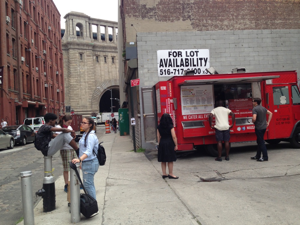brooklyn-dumbo-food-trucks-070215