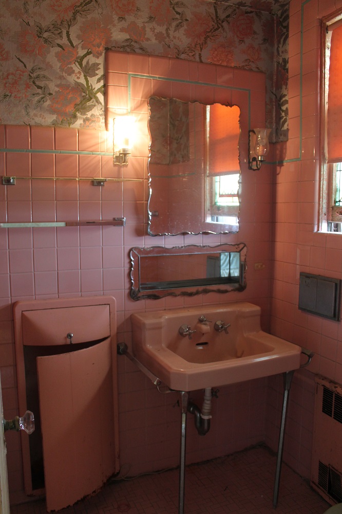 laundry-room-renovation-pink-tiles-03.jpg