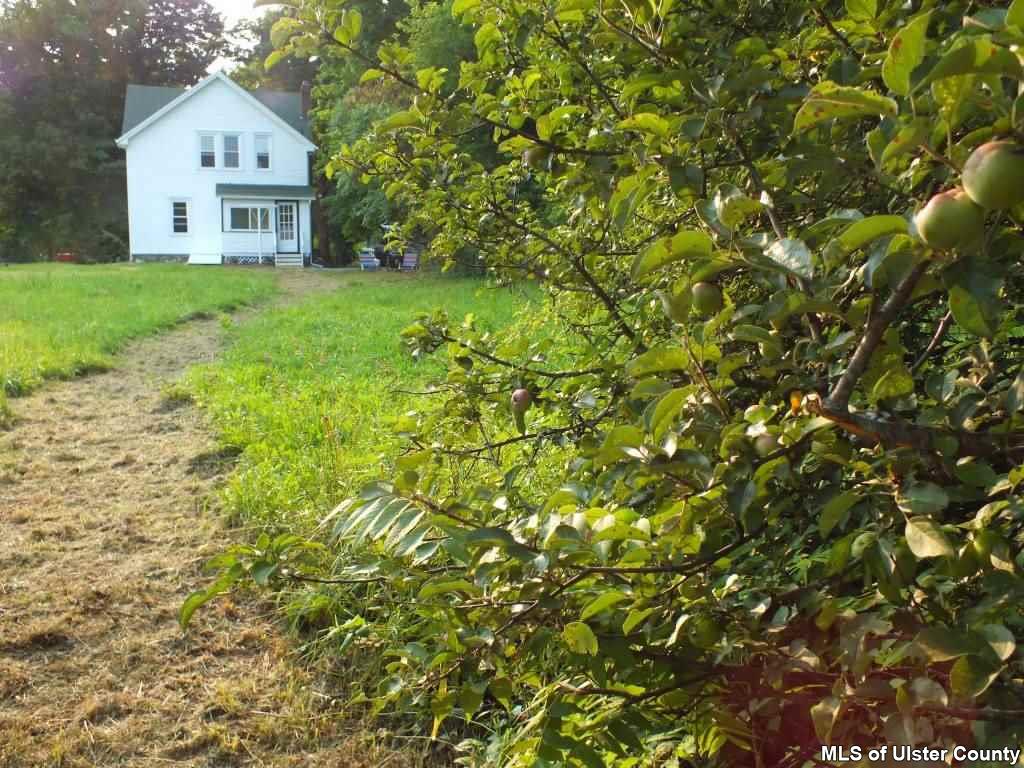 Hudson Valley Leaf Peeping -- Catskills & Upstate New York