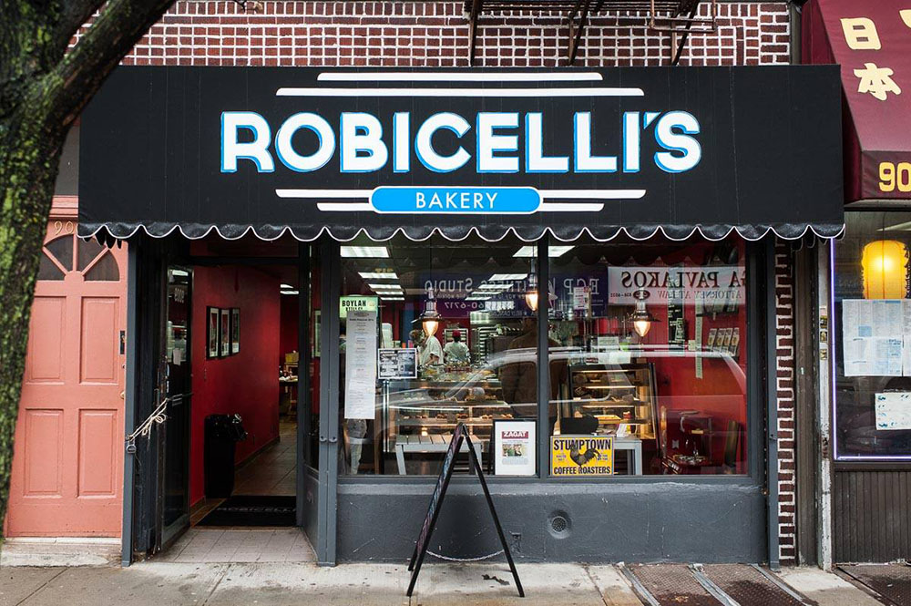 Robicellis Bakery Closing -- Bay Ridge Brooklyn