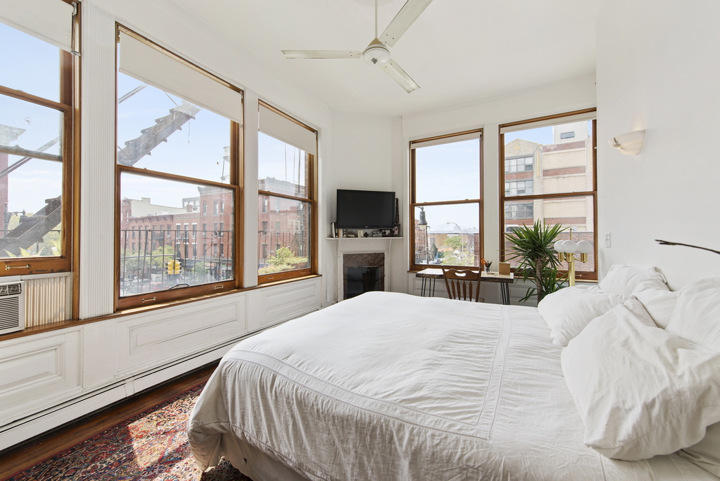 Greenpoint House For Sale 144 Franklin Street Brooklyn