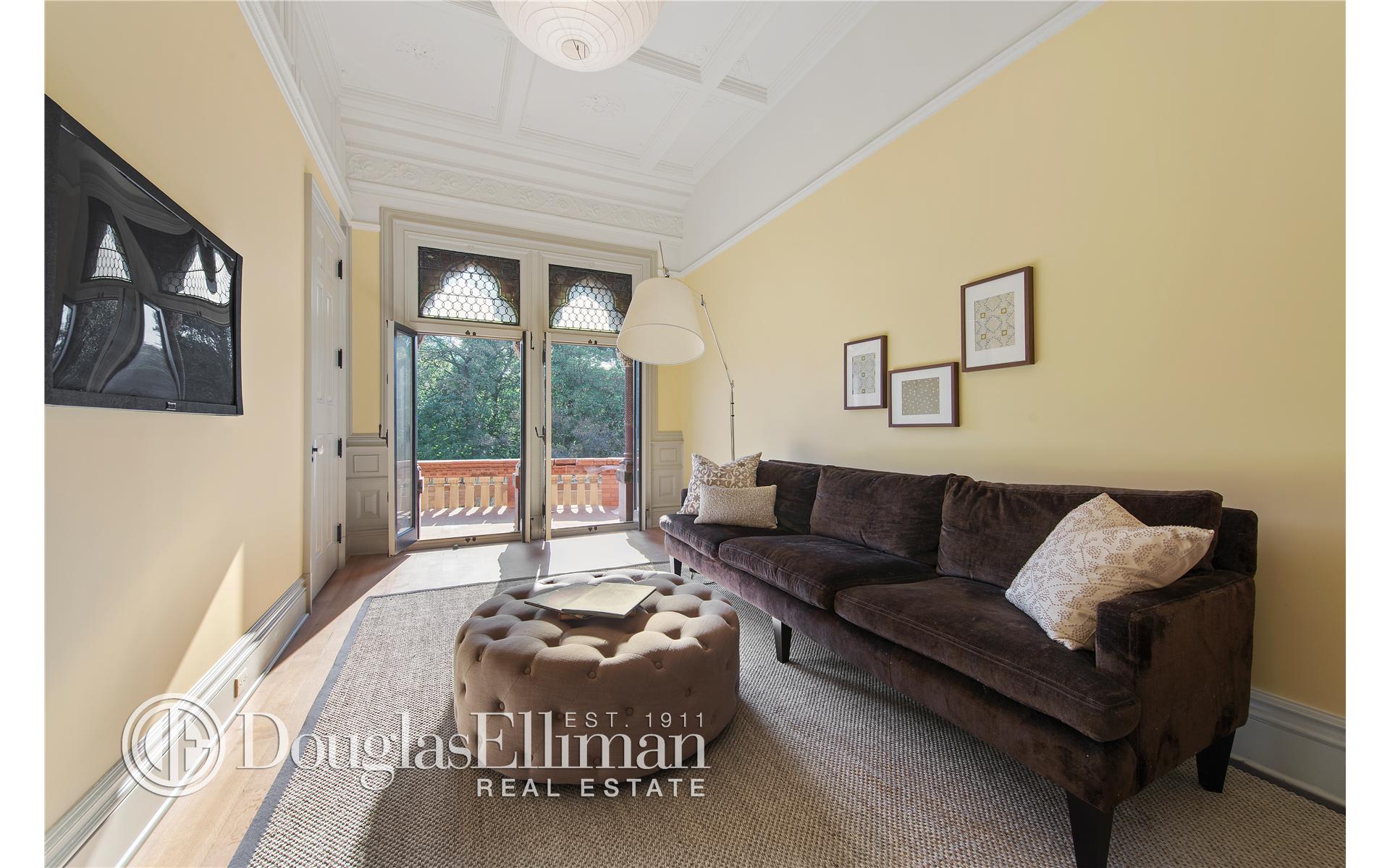 Park Slope Brooklyn Condo for Sale -- 25 Eighth Avenue