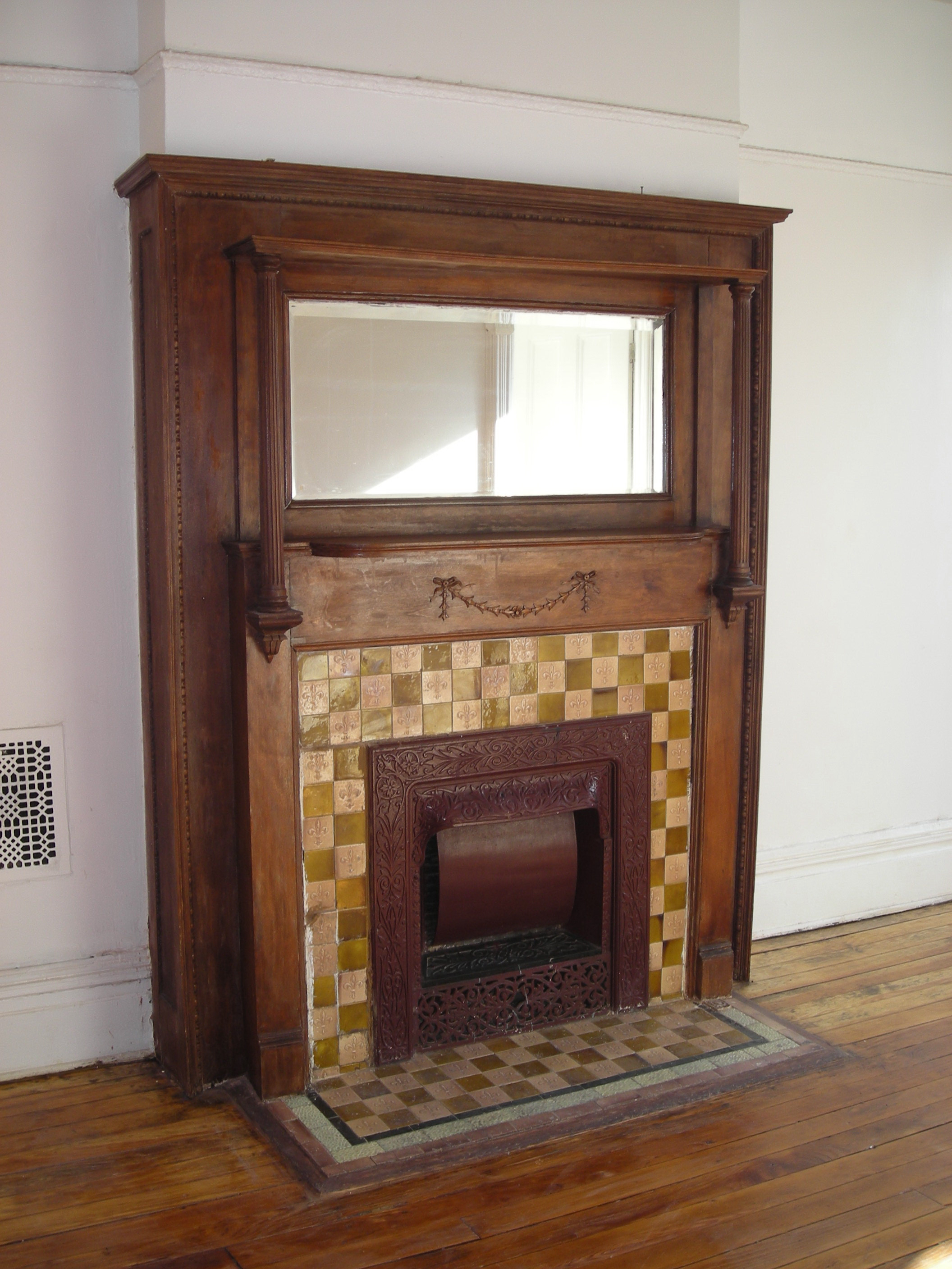 victorian-fireplace-checkerboard-mantel