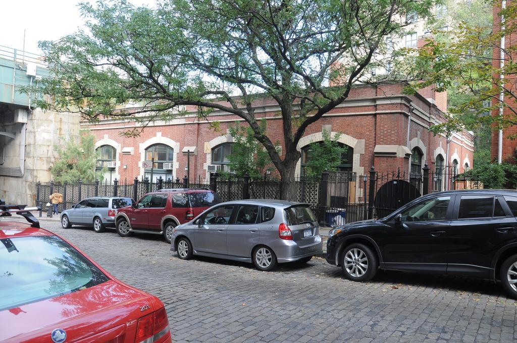 Brooklyn Heights Coop for Sale - 25 Joralemon Street