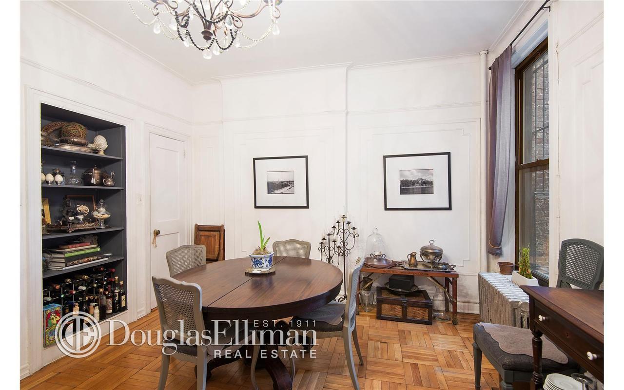 Clinton Hill Brooklyn Apartment for Rent -- 246 Washington Avenue