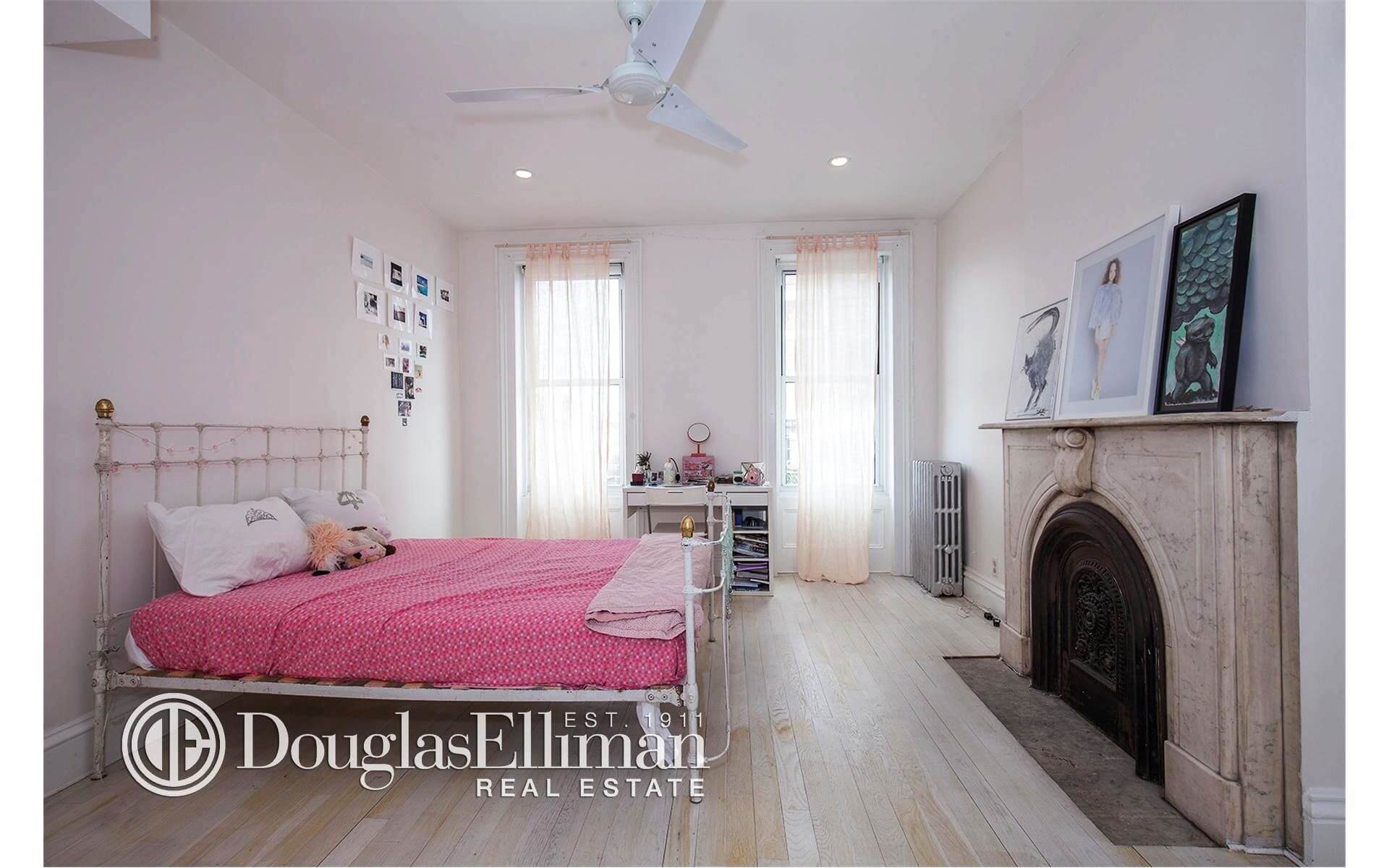 Brooklyn Apartments for Rent in Prospect Heights at 526 Carlton Avenue