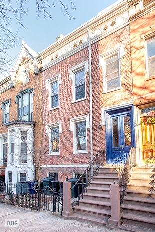 Brooklyn Homes for Sale in Clinton Hill at 119 Vanderbilt Avenue