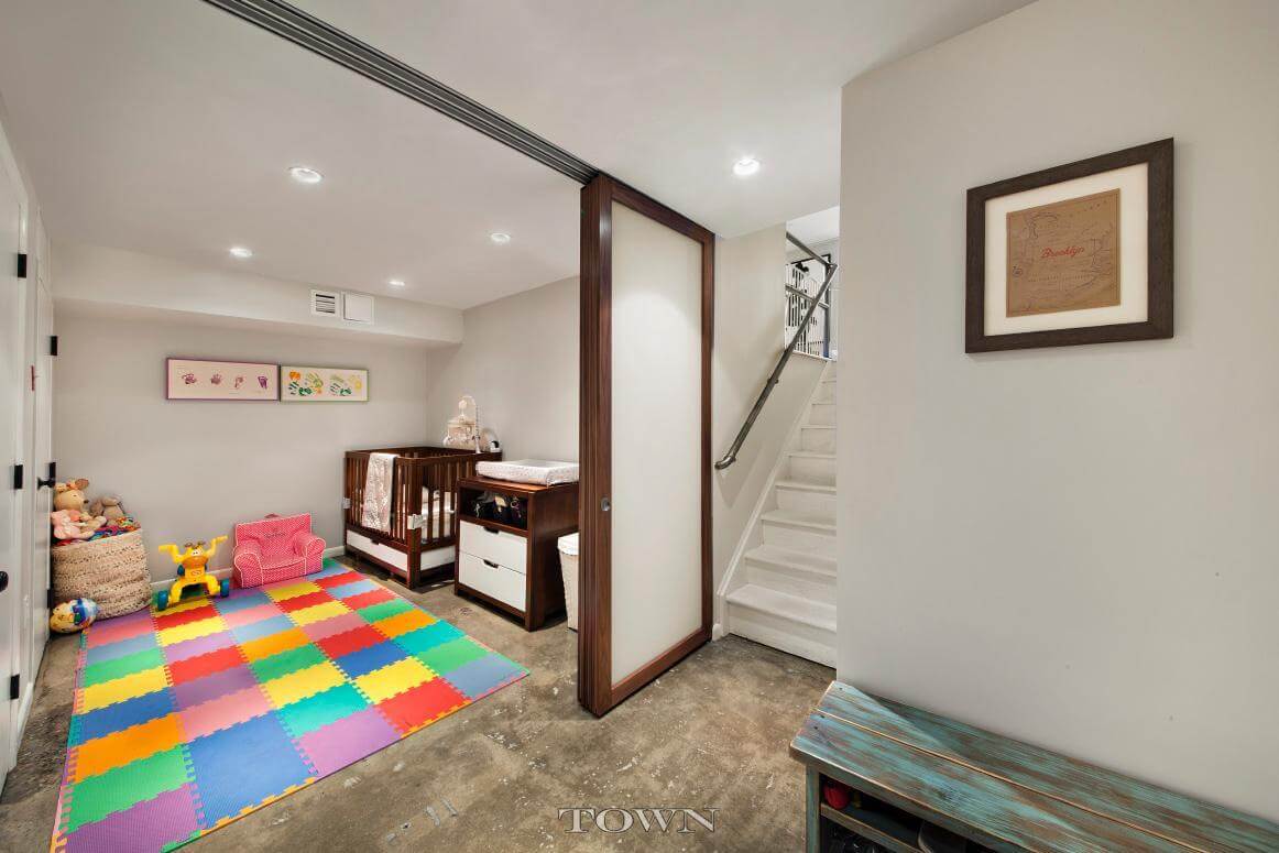 brooklyn-homes-for-sale-park-slope-279-prospect-park-west-stairs
