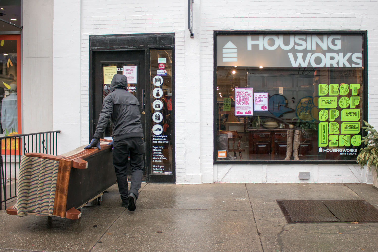 housing works brooklyn heights store closing