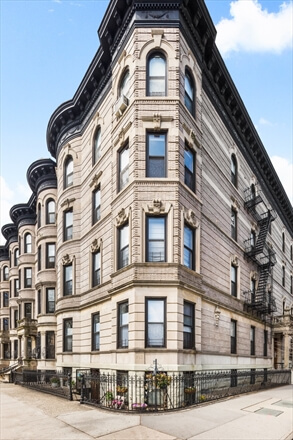 Brooklyn Apartments for Sale in Park Slope at 163 Prospect Park West
