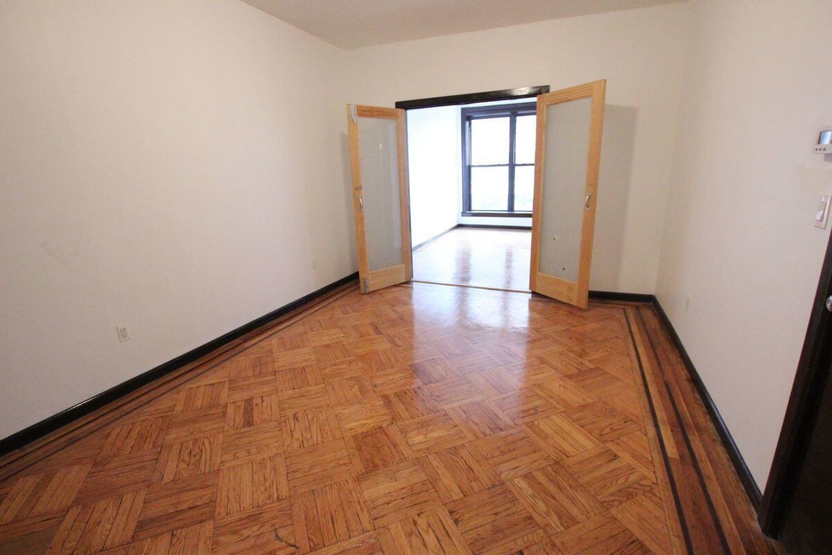 Brooklyn Apartments for Rent in Crown Heights at 944 Nostrand Avenue