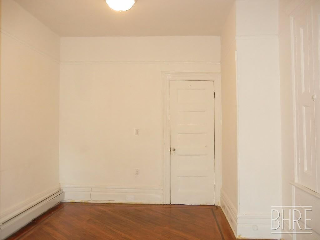 Brooklyn Apartments for Rent in Crown Heights at 5 St. Charles Place