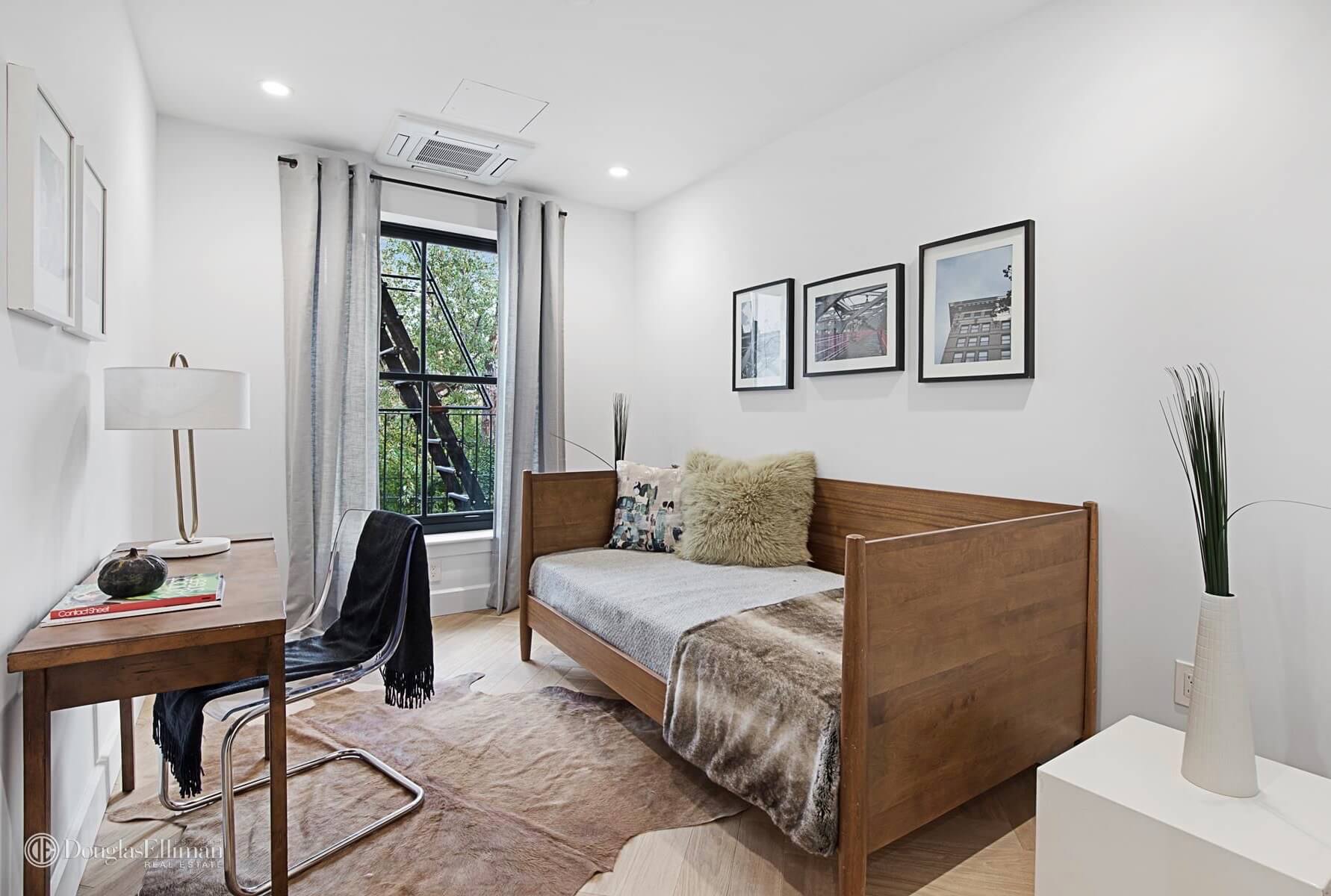 Brooklyn apartment for sale in Carroll Gardens 96 4th Place