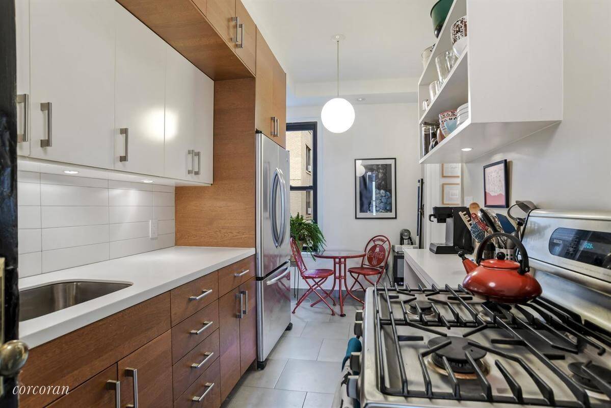 Brooklyn Apartments for Sale in Prospect Heights at 135 Eastern Parkway