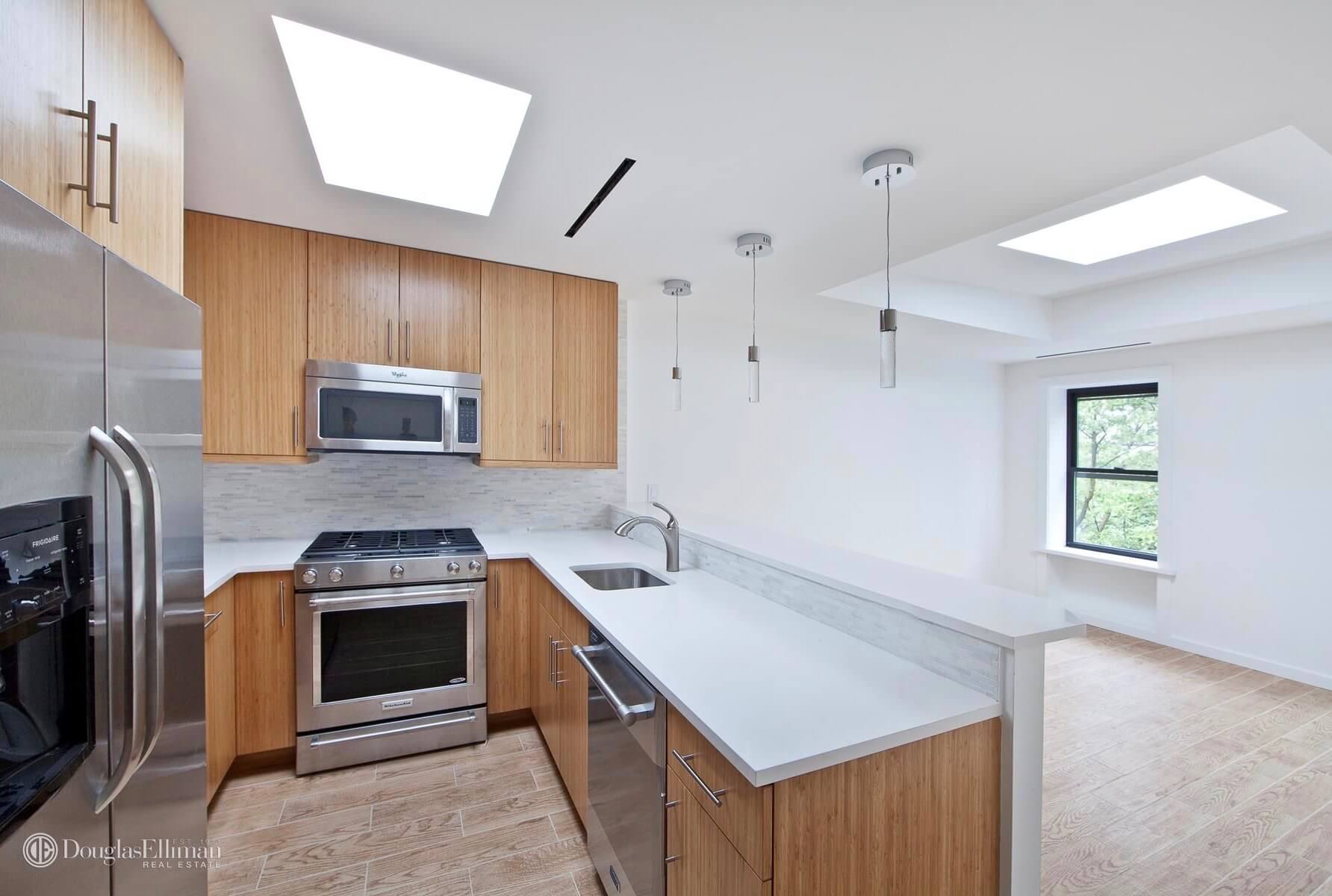 Renovated-brownstone-for-sale-in-Brooklyn-Bed-Stuy-378-Halsey-14
