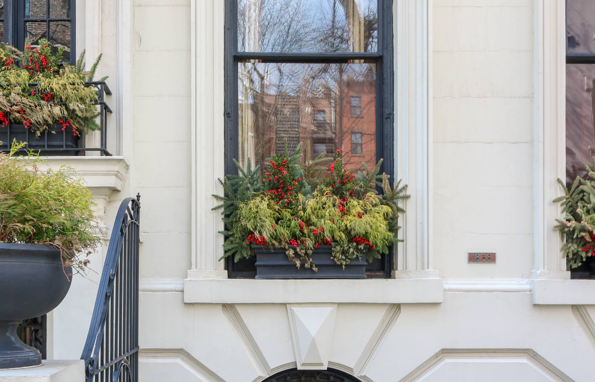 18 Tips for Beautiful Window Boxes All Year Round   Brownstoner
