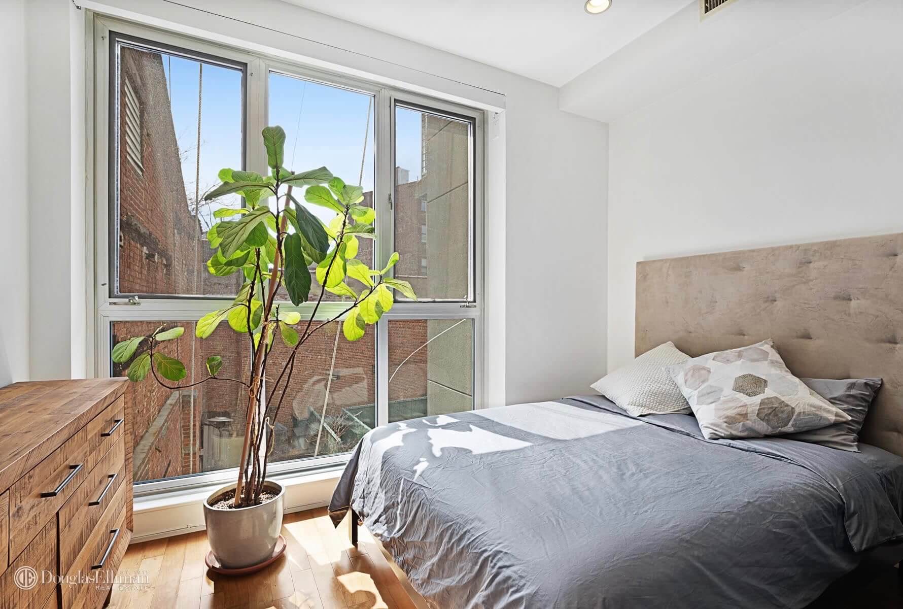 Brooklyn-Apartment-for-sale-in-North-Williamsburg-66-N-1st-St-2D-03