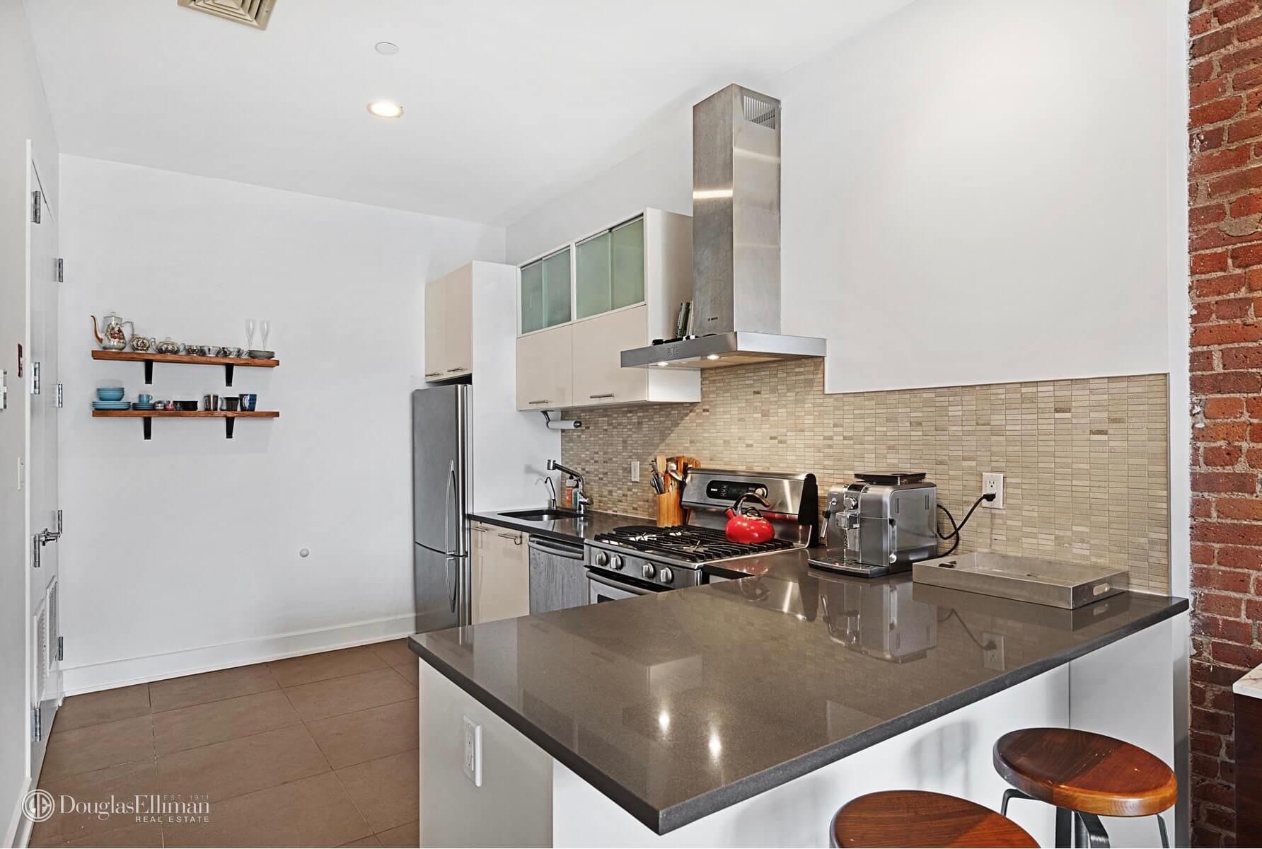 Brooklyn-Apartment-for-sale-in-North-Williamsburg-66-N-1st-St-2D-06