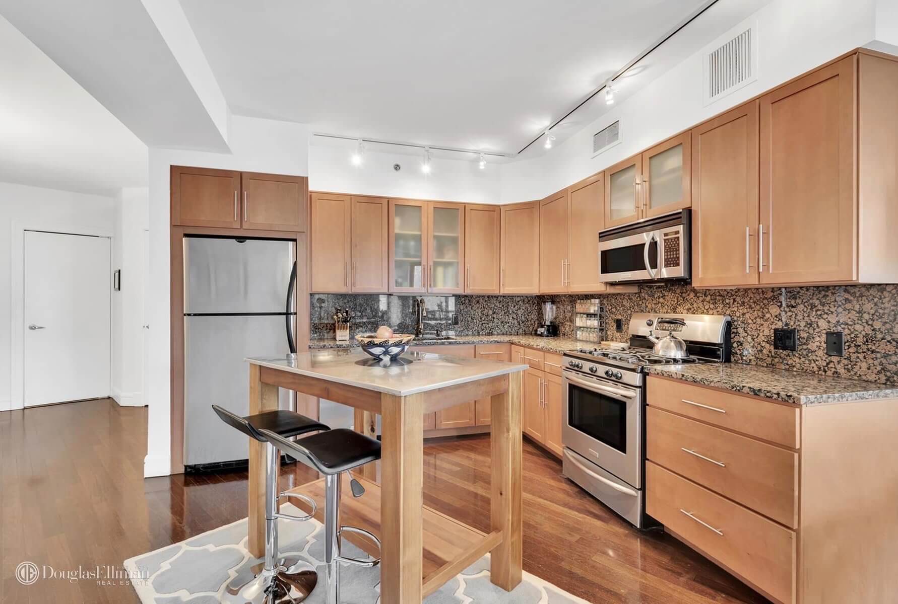 Brooklyn-apartment-for-sale-Windsor-Terrace-346-Coney-Island-Ave-401-04