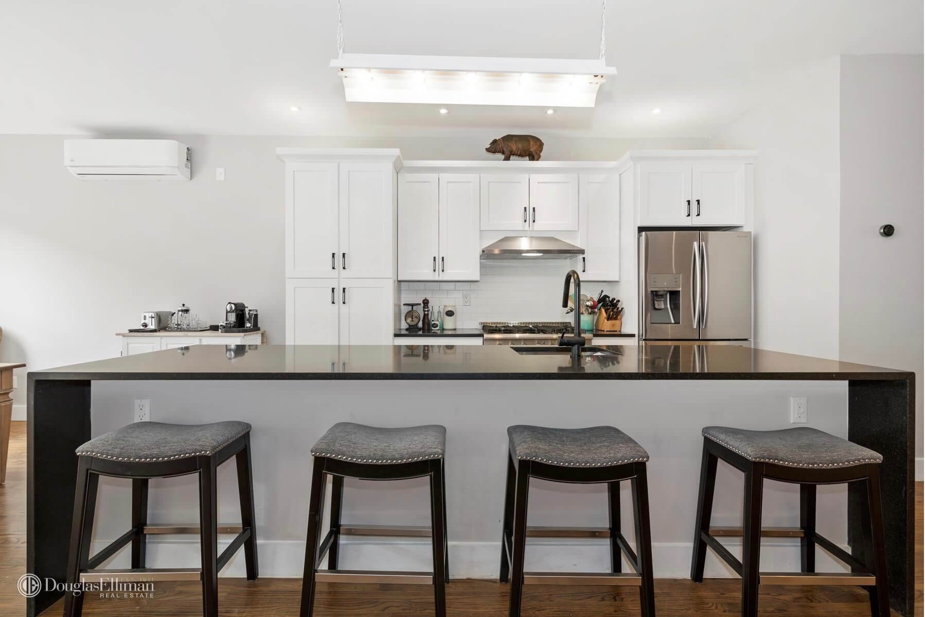 Brooklyn-home-for-sale-in-Bed-Stuy-356-Halsey-St-03