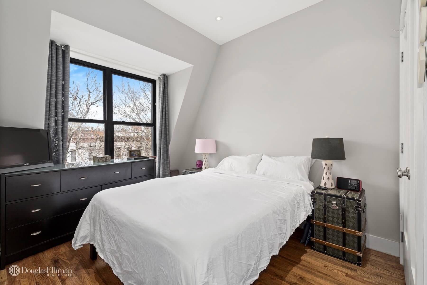 Brooklyn-home-for-sale-in-Bed-Stuy-356-Halsey-St-09