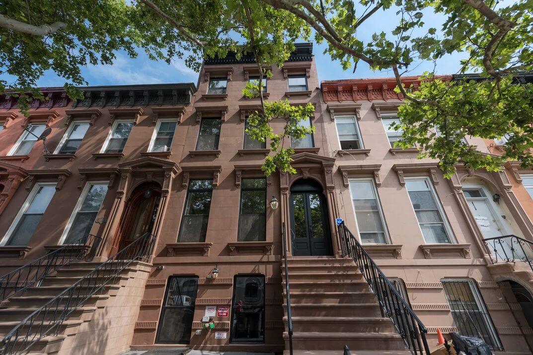 Brooklyn-townhouse-for-sale-in-Bed-Stuy-471-Lexington-03
