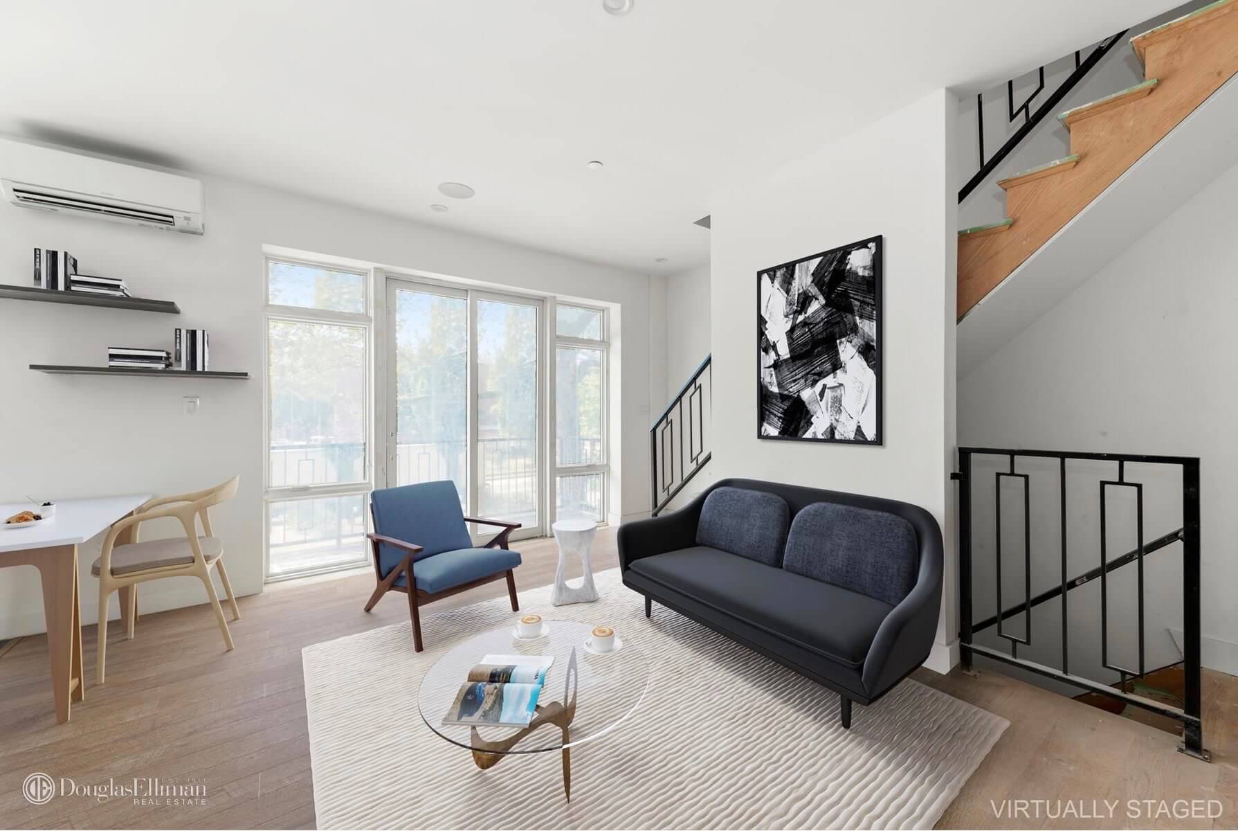 Townhouse-for-sale-in-Brooklyn-2-McGuinness-Blvd-02