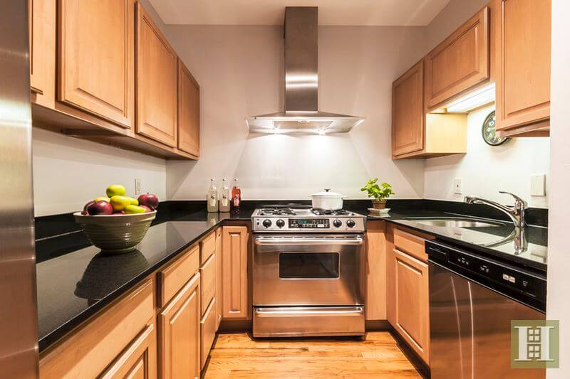 Brooklyn Apartments for Sale in Clinton Hill at 320 Washington Avenue