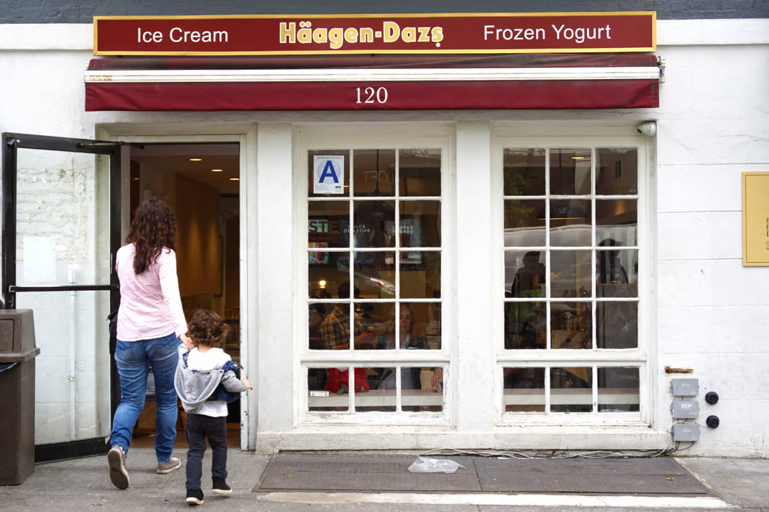 haagen dazs brooklyn renovation free cone day