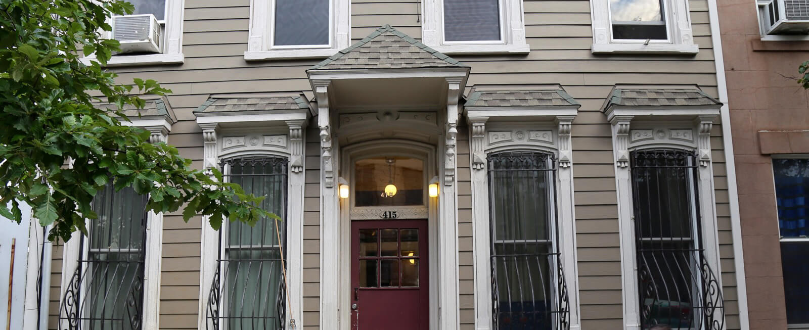 railroad-apartment-red-hook-brooklyn