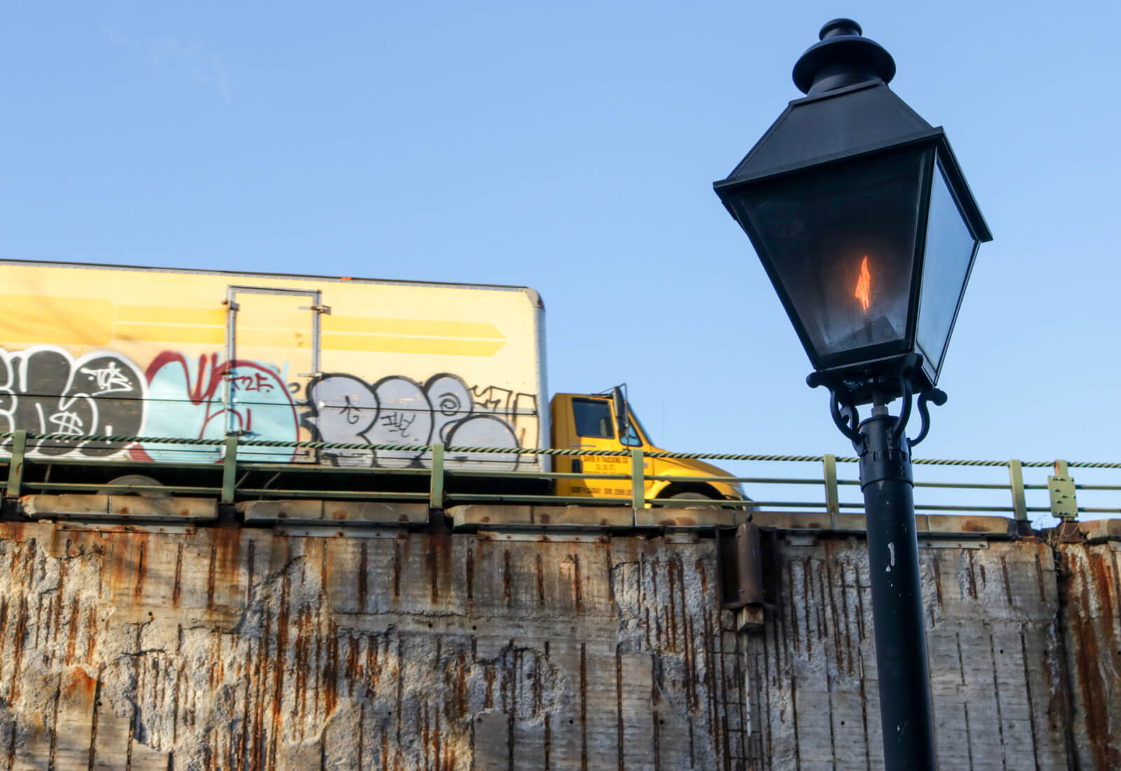 sidwalk lighting gas lamp brooklyn heights