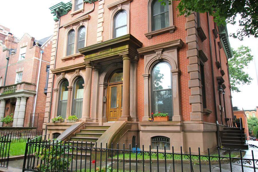 Brooklyn Apartments for Rent in Clinton Hill at 447 Clinton Avenue