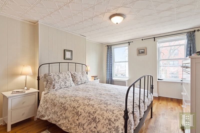 Brooklyn Apartments for Rent in Carroll Gardens at 542 Clinton Street