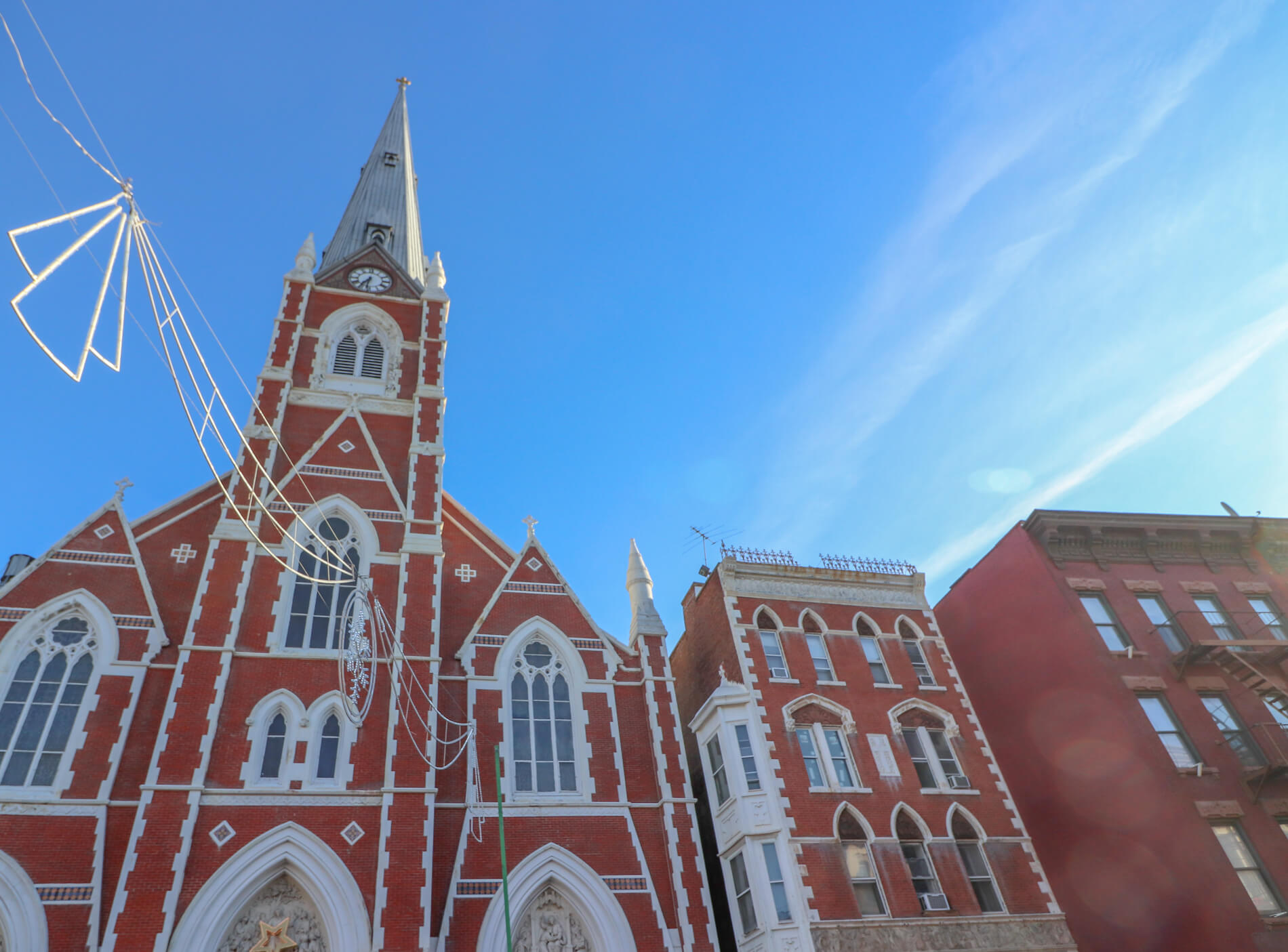 greenpoint brooklyn manhattan avenue